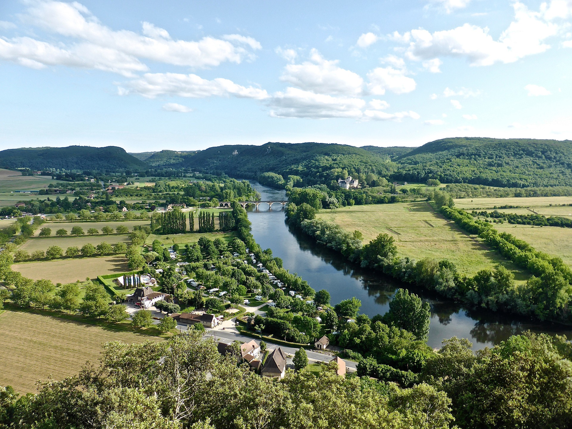Vue aérienne de la rivière Dordogne
