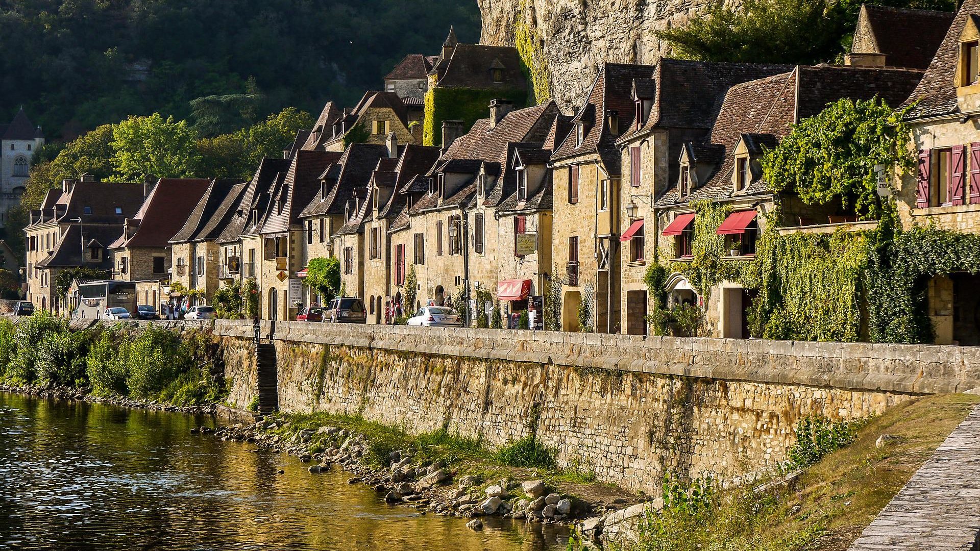 Belves proche du camping en Dordogne